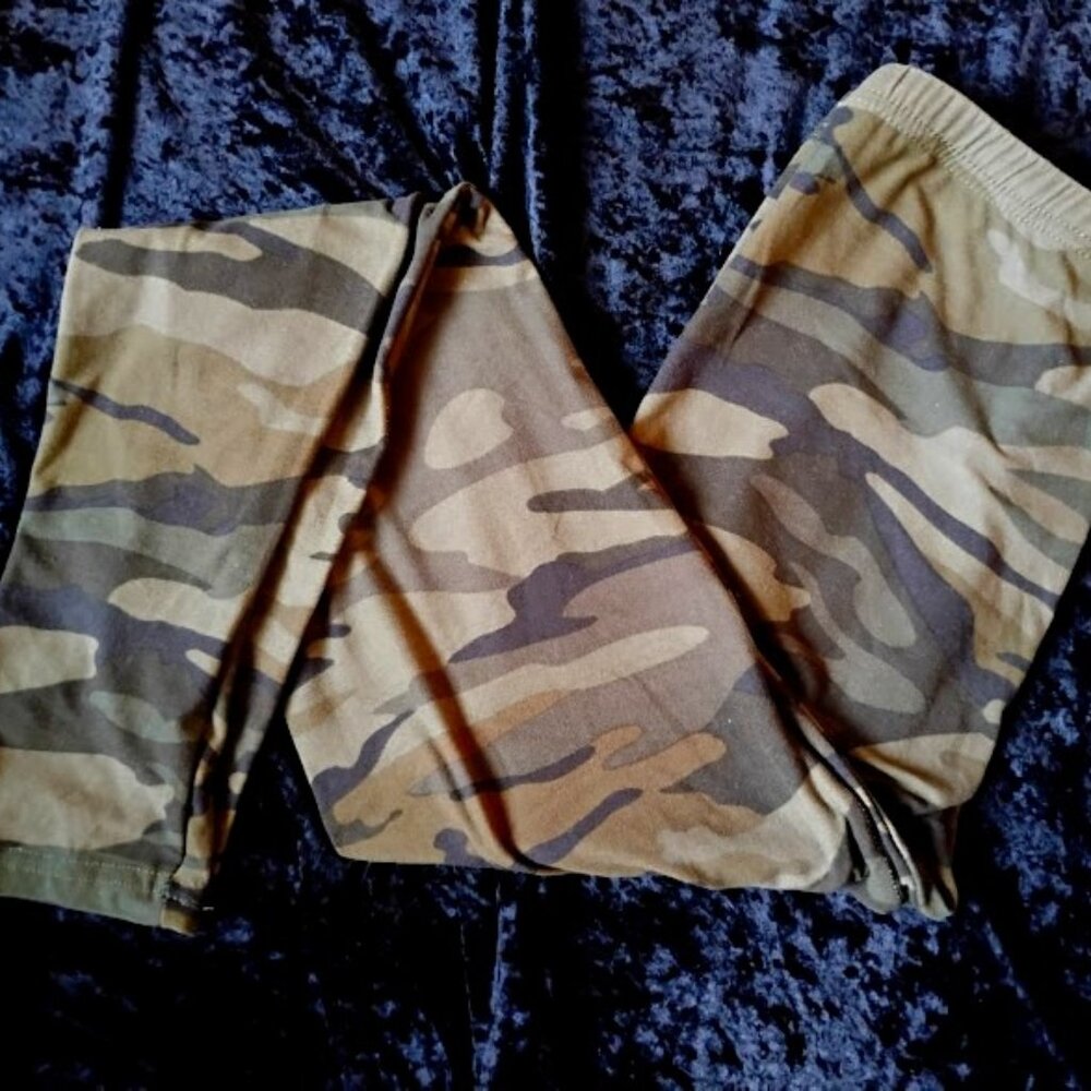 Hot Kiss Camo Leggings OSFM Soft Stretchy Camouflage Any Occasion